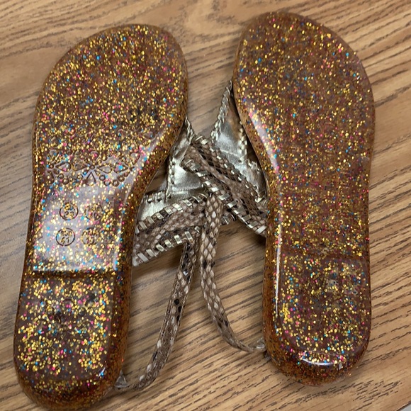 Sandals - Picture 4 of 8